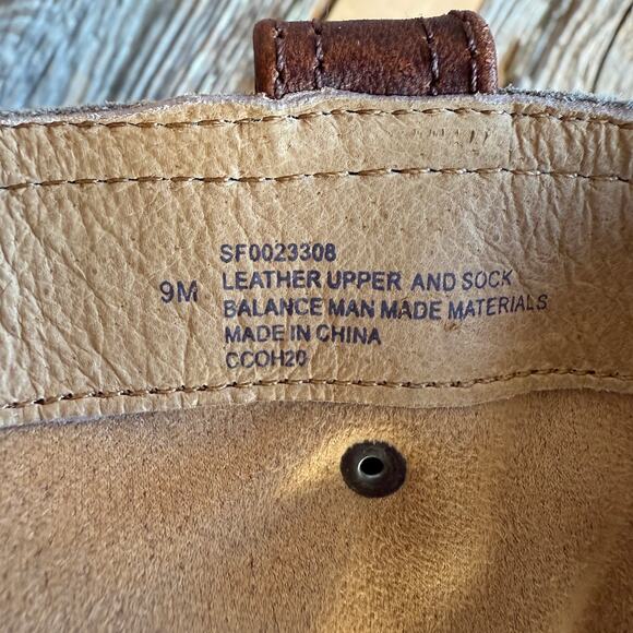 Sofft water proof gray suede slouchy boots - low heel - side zip - round toe - 9 - Picture 10 of 10